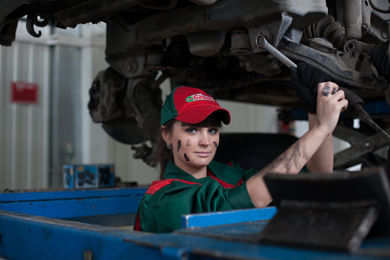 When Do You Need an Auto Repair Service Shop in Littleton, CO?